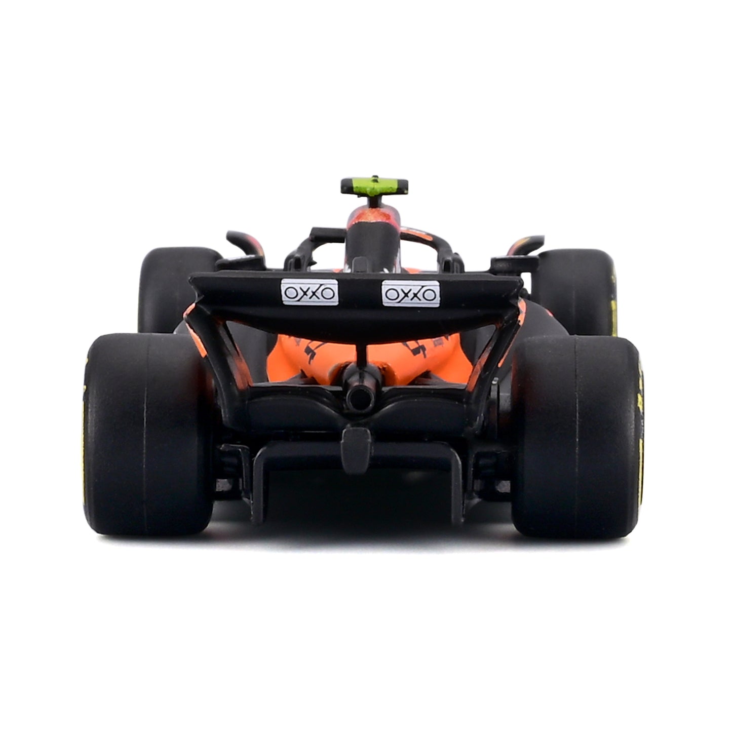 Bburago 1:64 Scale 2025 McLaren MCL39 Formula 1 #4 Lando Norris Diecast Model Car Collectible