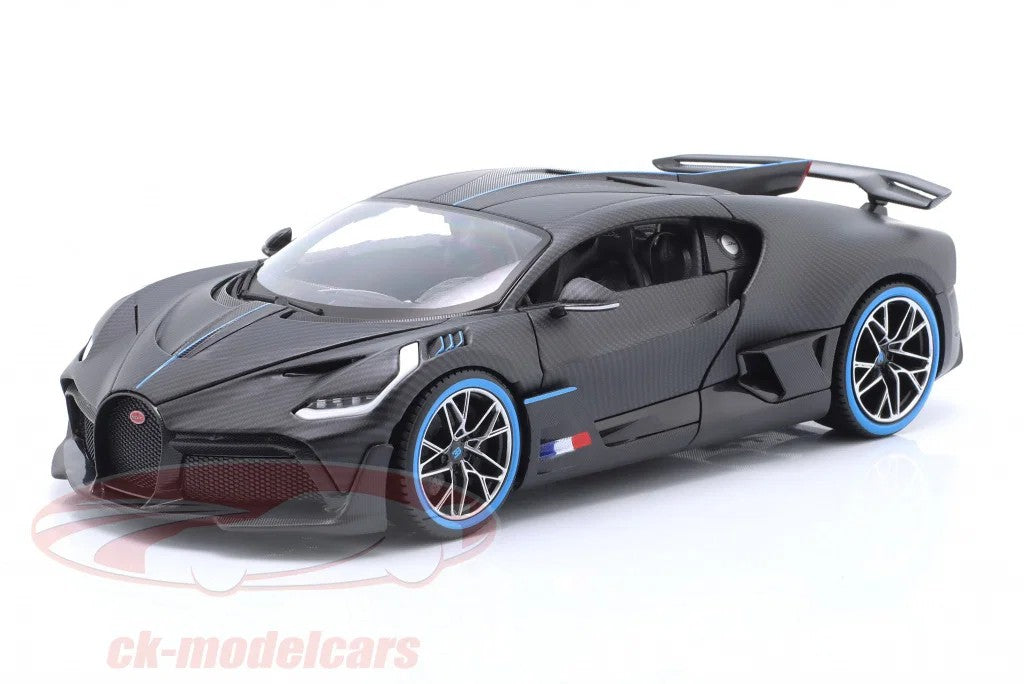 Bburago 1: 18 Bburago 50th Anniversary Car - Bugatti Divo with special water - transfer decal filmed livery Die-Cast Model Car