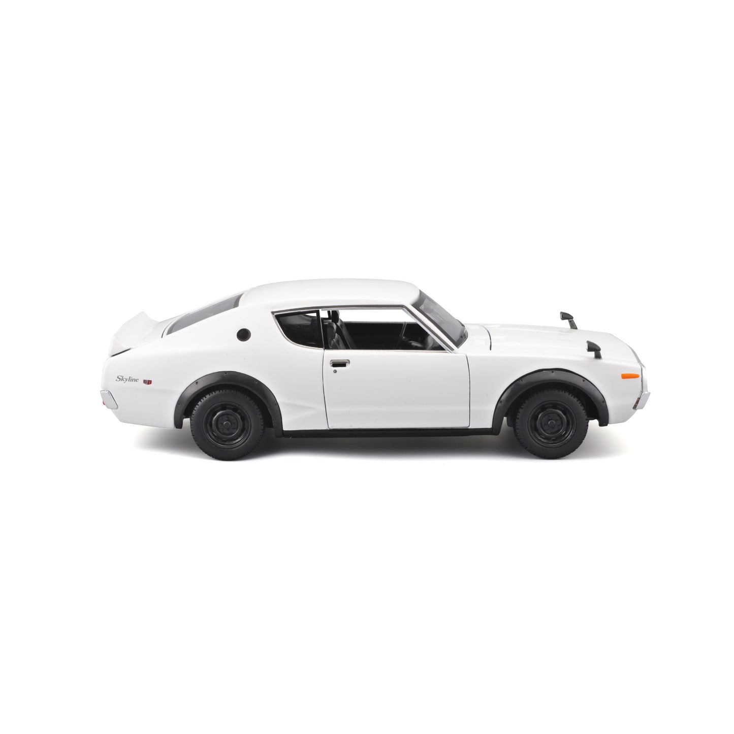 1:24 SP. ED. (B) - 1973 Nissan Skyline 2000GT-R (KPGC110)