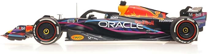 18-38082 (Miami #1) 1:43 RACE - Oracle Red Bull Racing RB19 (2023) (4893993016341)