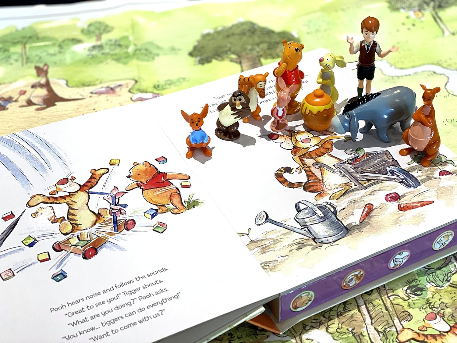 Disney Winnie The Pooh Classic My Busy Books