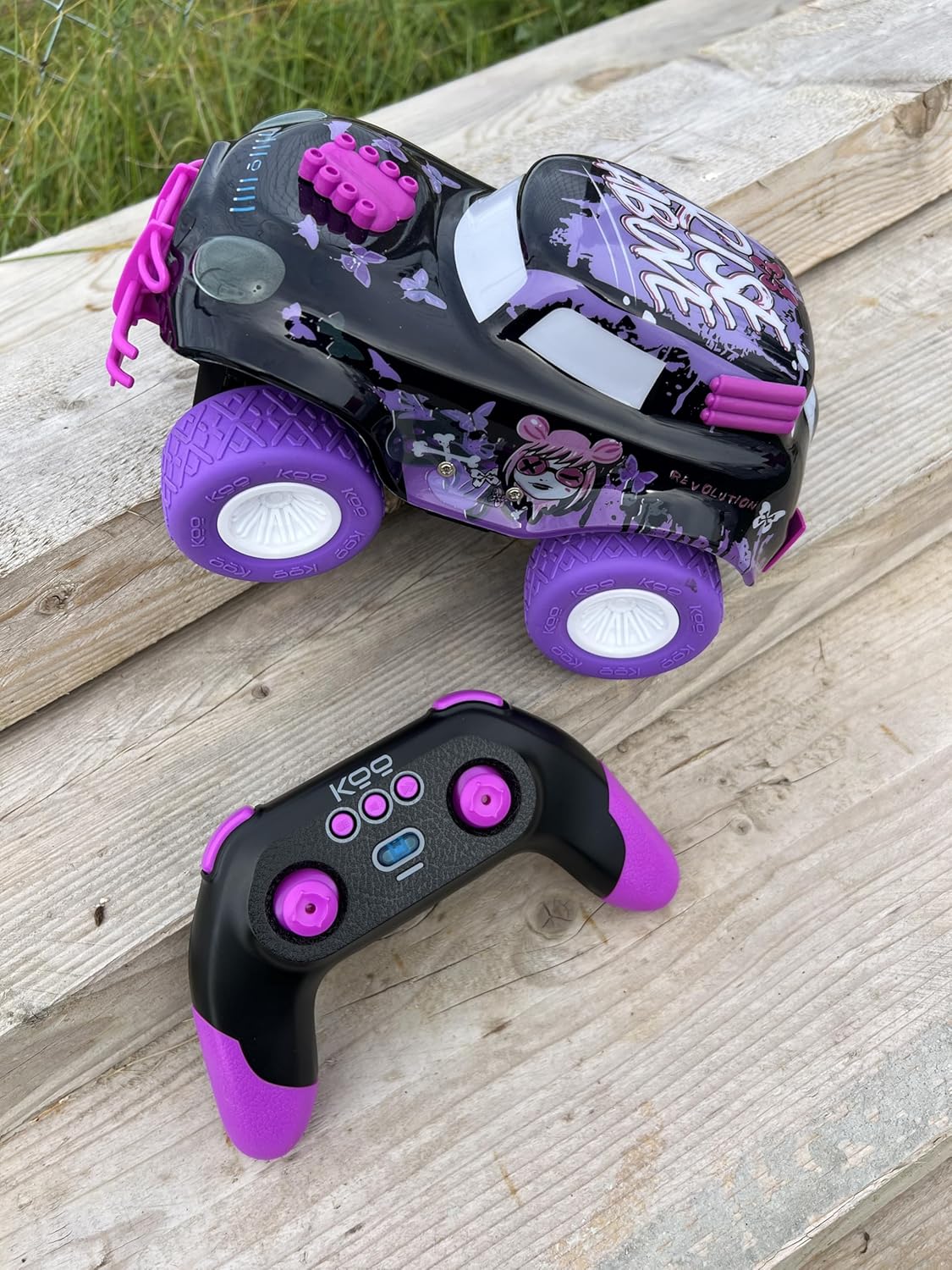 R/C Monster Style Truck
