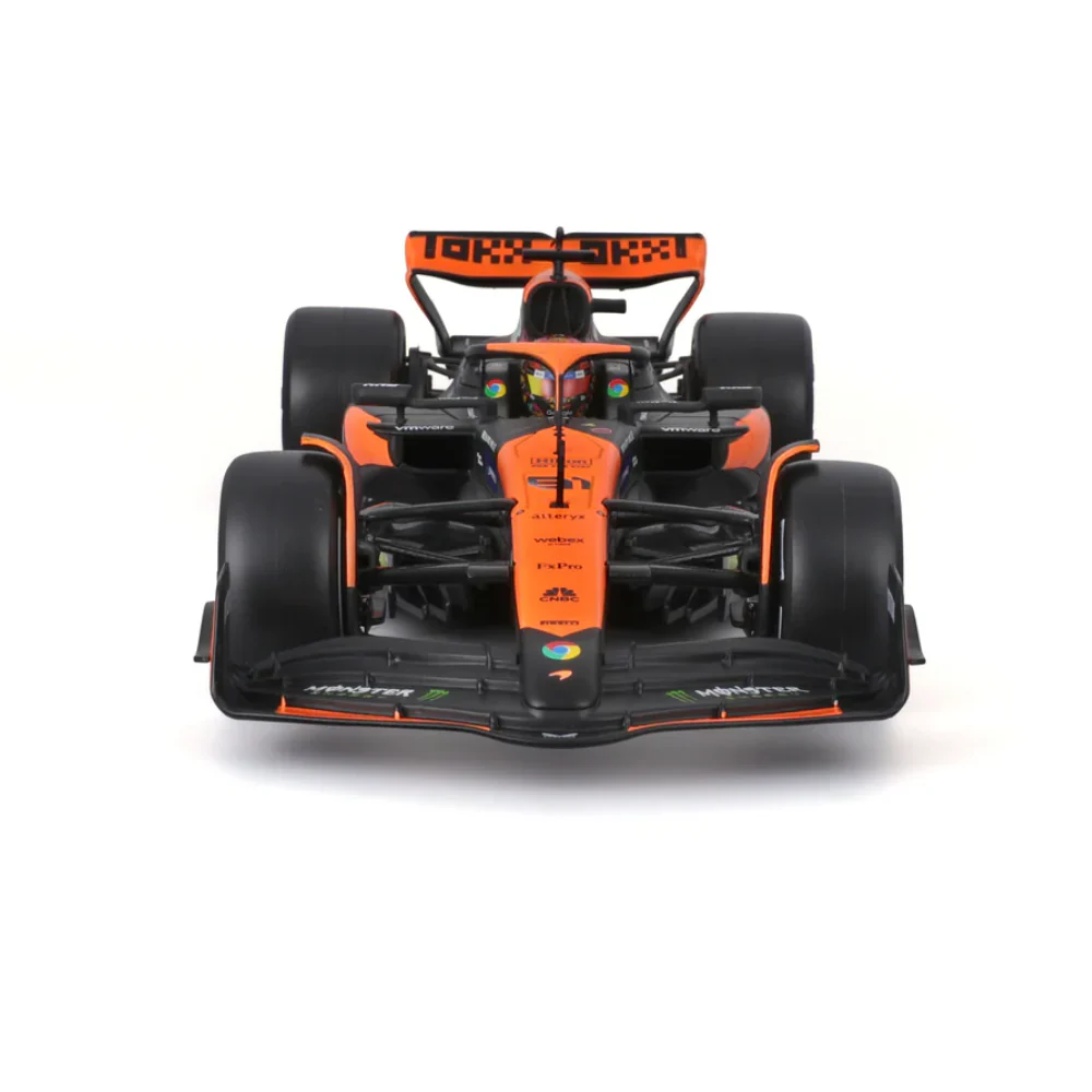Bburago 1:24 Scale McLaren MCL38 F1 Model Kit – Oscar Piastri 2024 Edition