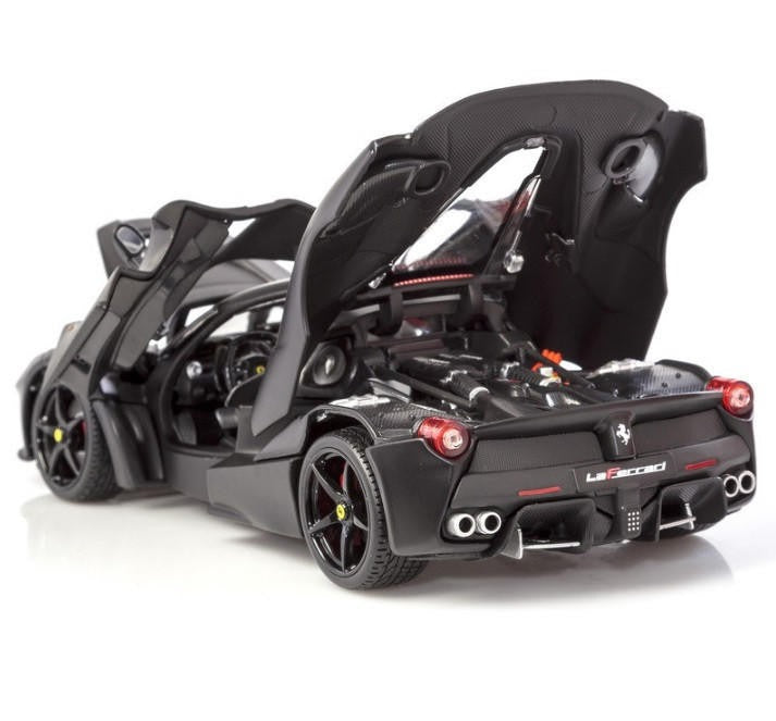 Bburago 1:18 Ferrari LaFerrari Signature Series – Matte Black Diecast Model