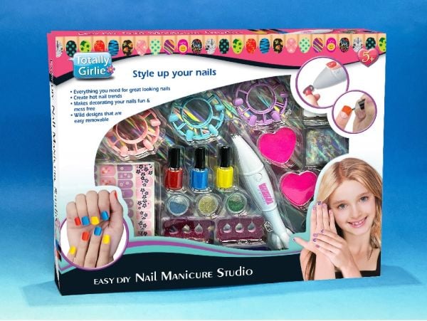 Totally Girlie - DIY Nail Manicure Studio